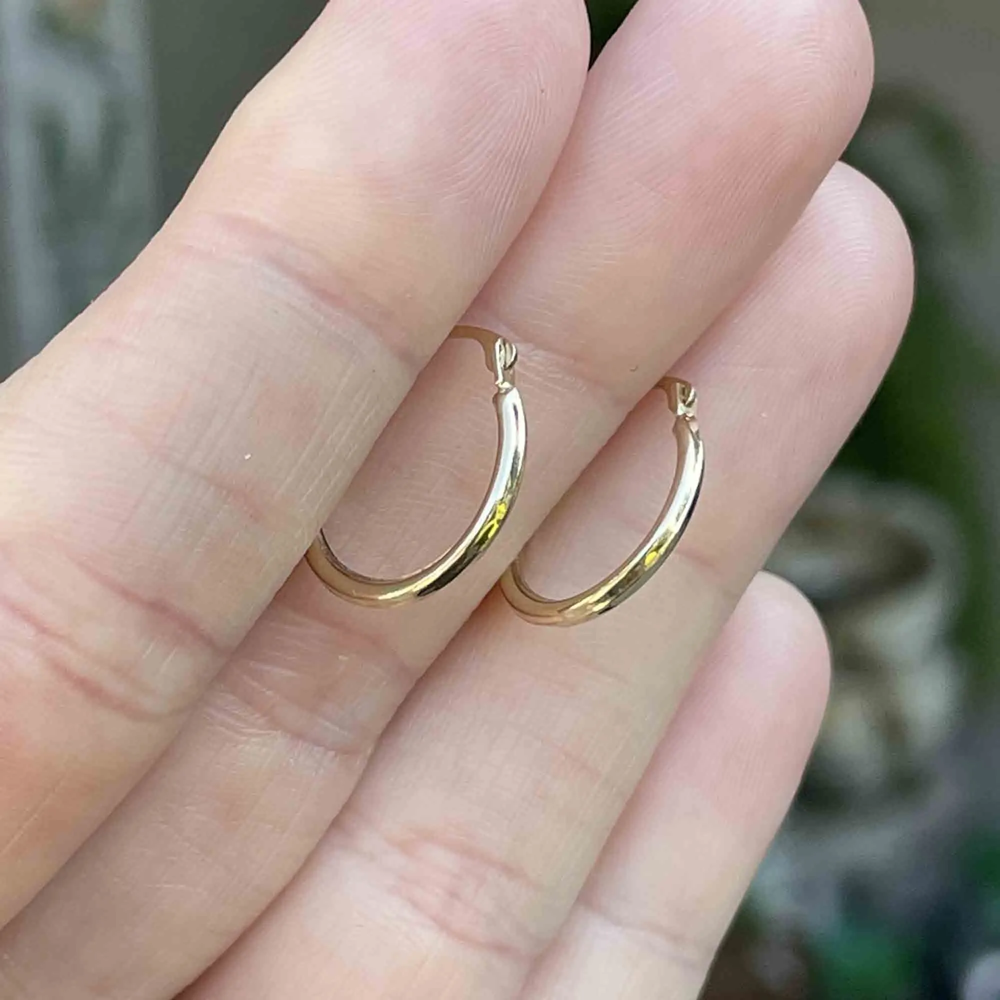 10K Solid Gold Huggie Style Hoop Earrings