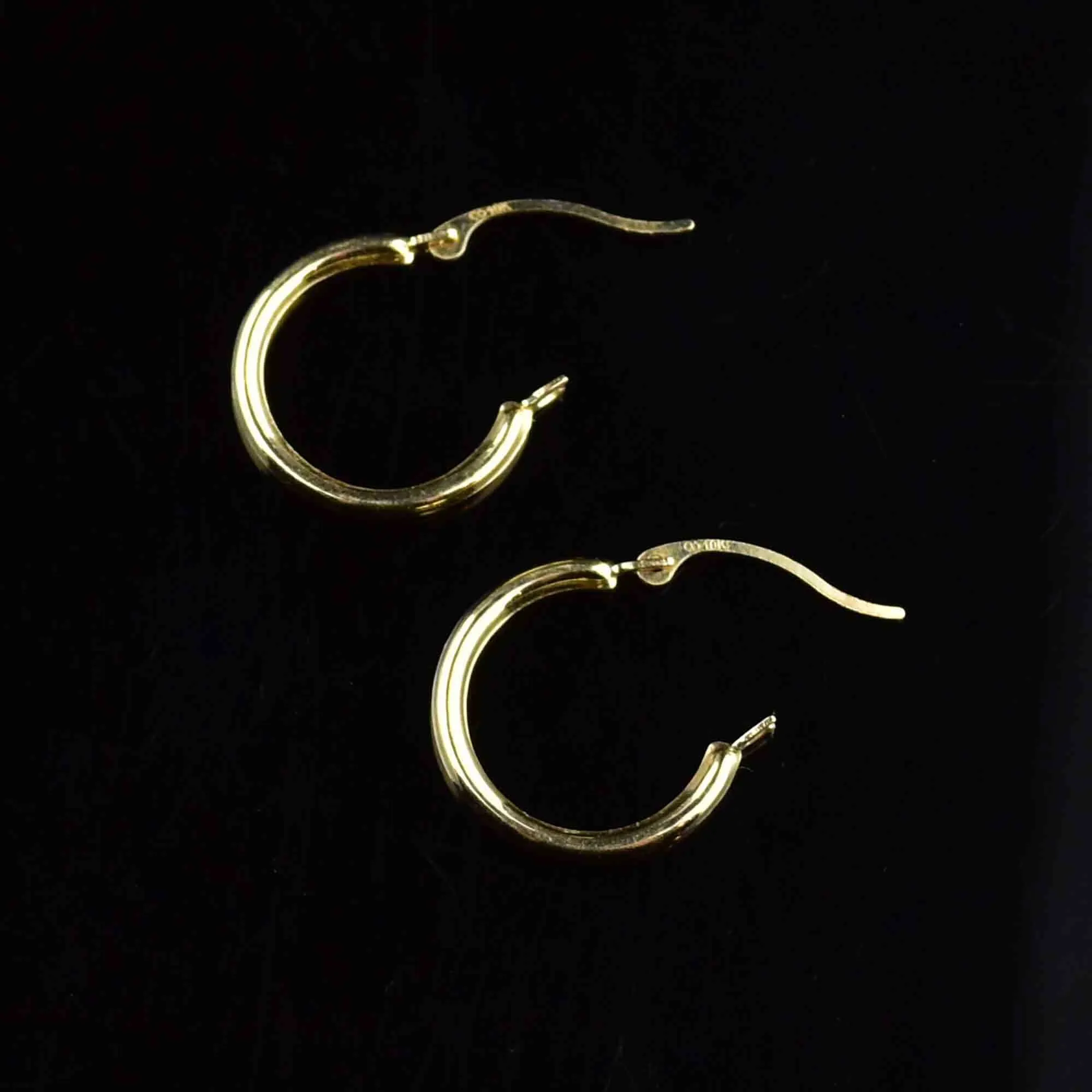 10K Solid Gold Huggie Style Hoop Earrings