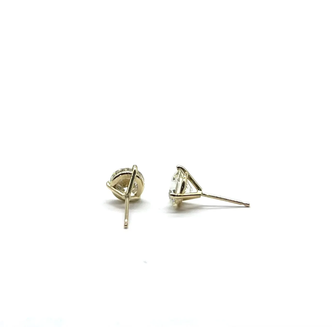 2.65ctw Diamond Stud Earrings