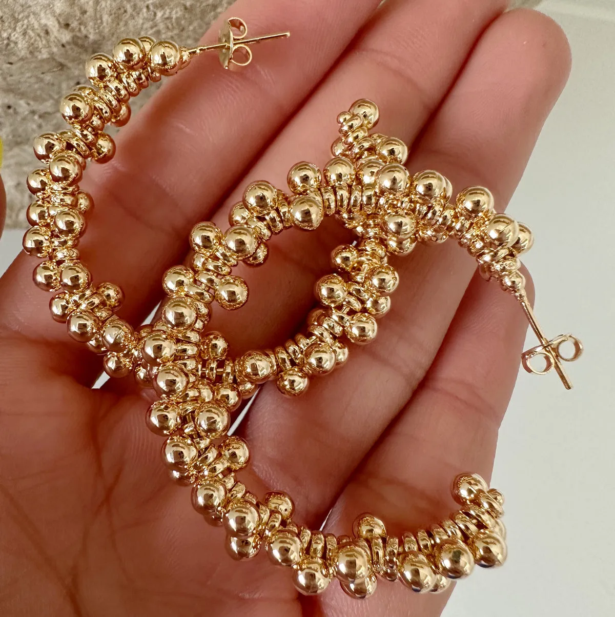 5th Avenue Small Hoops, Gold | BRACHA