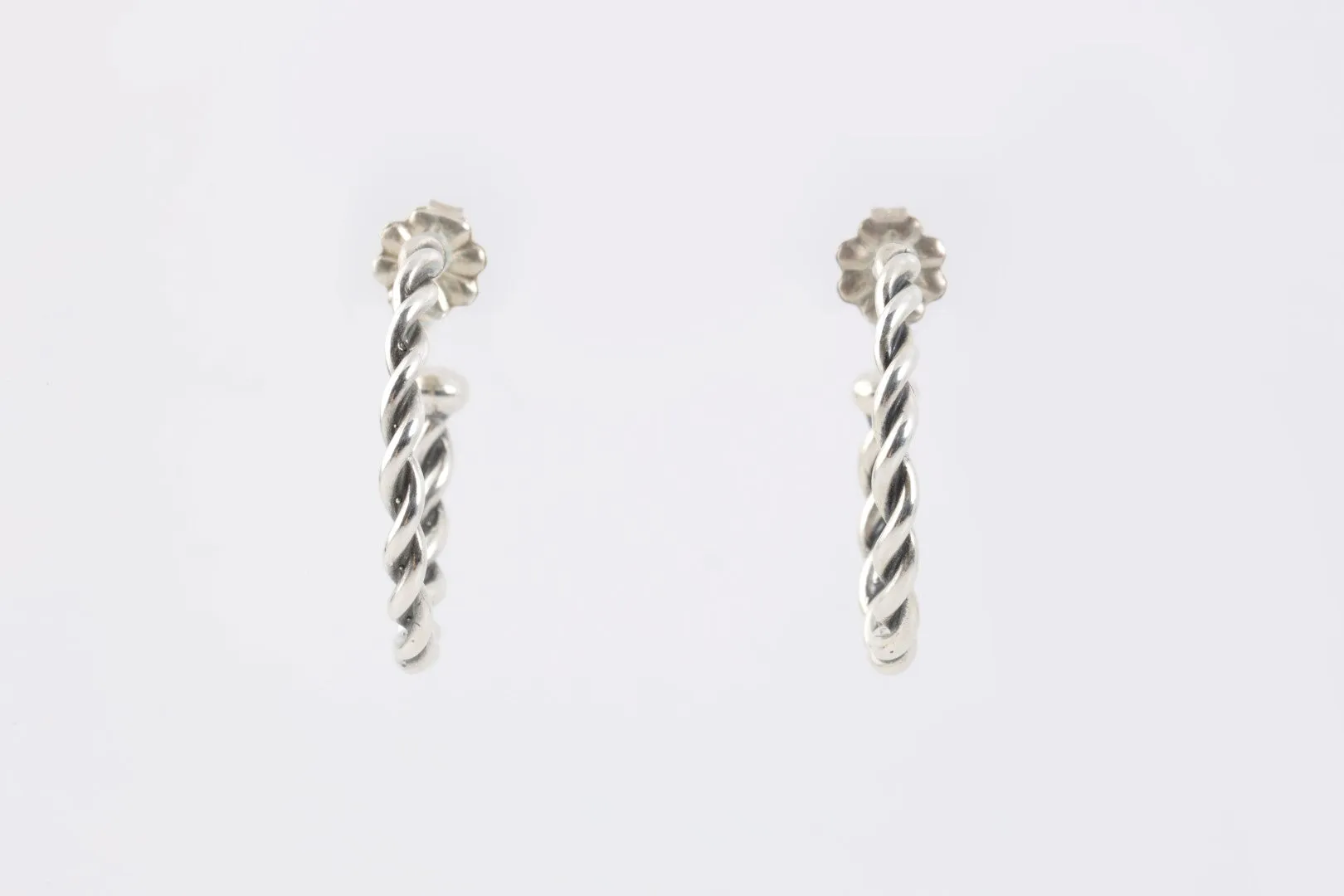 Carolyn Pollack 925 Silver Twisted Hoop Earrings (6.86g.)