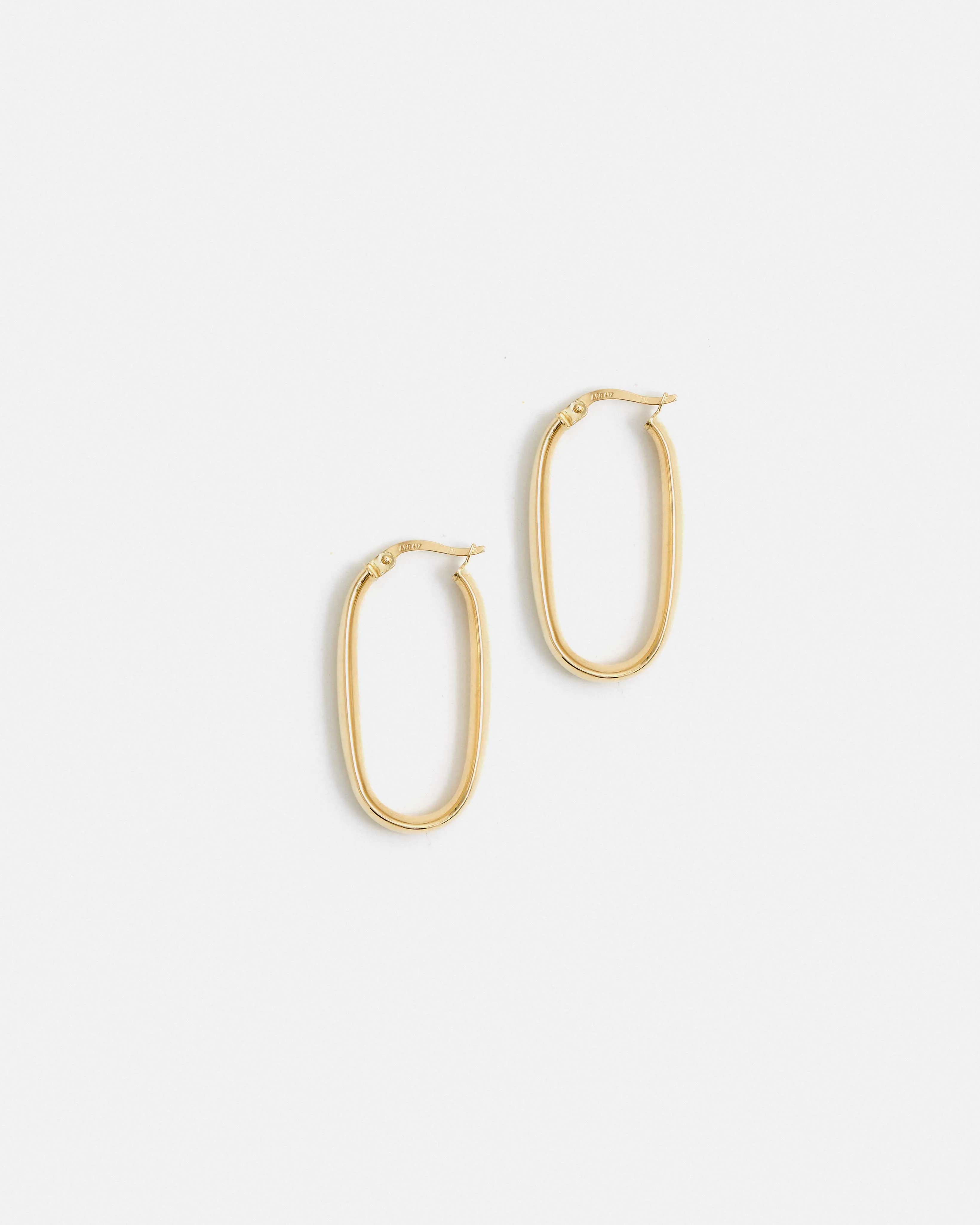 Chunky Oval Hoops in Gold