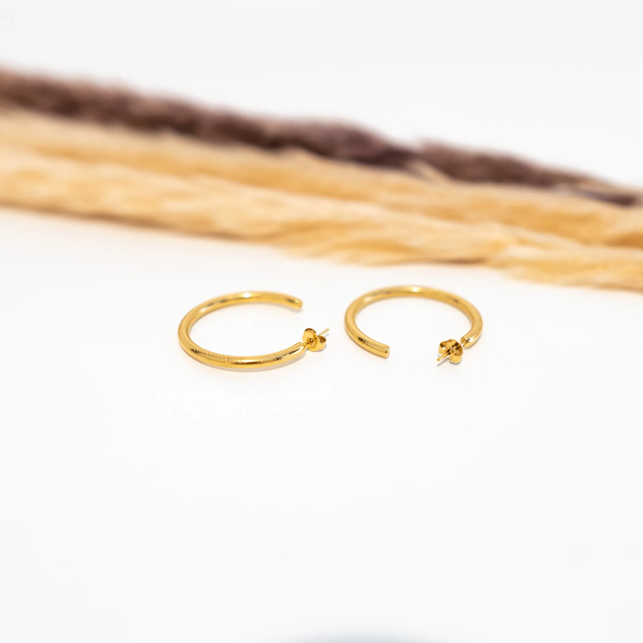 Essential Hoop Earrings