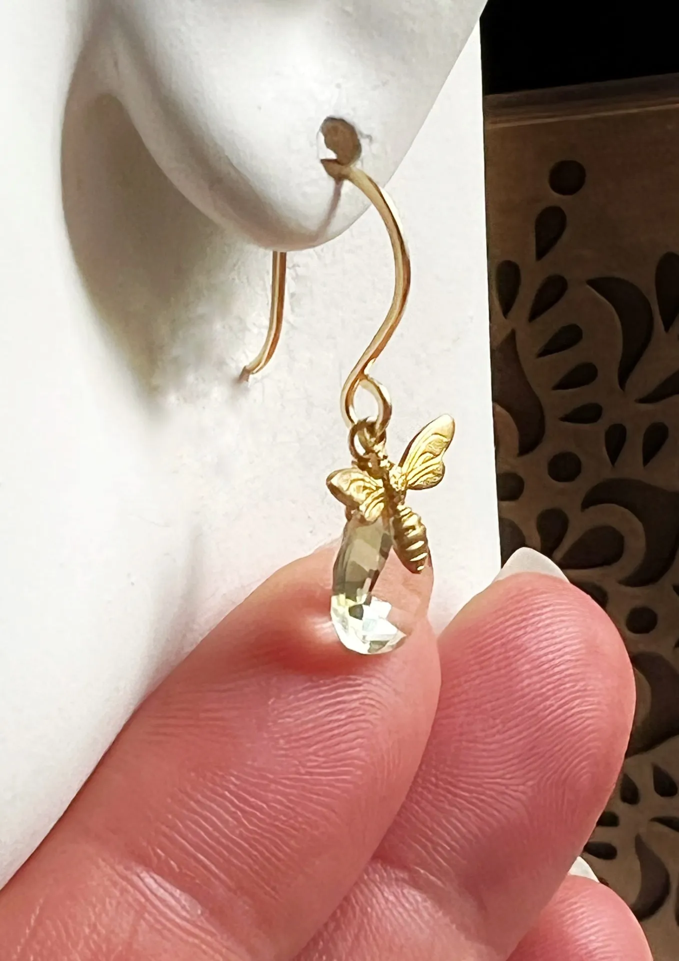 HoneyBead - Bee~lieve Earrings