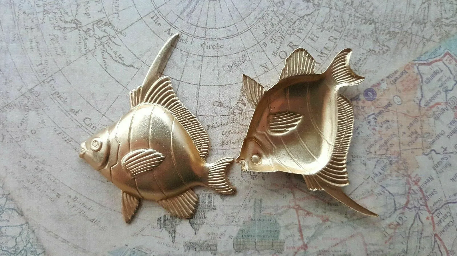 Large Brass Fish Stampings - 5994RAT.