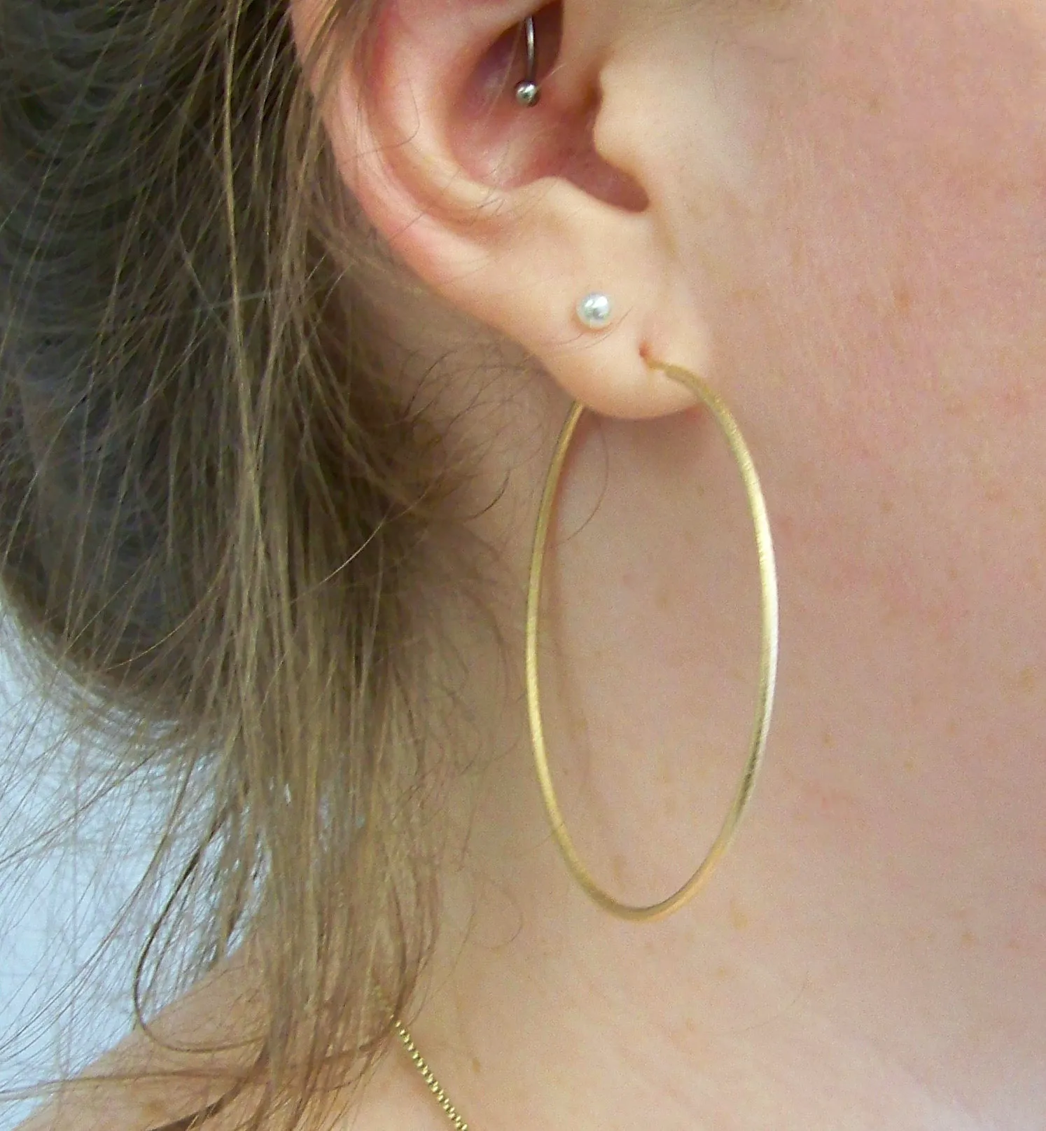 Sheila Fajl Lisa Featherweight Hoop Earrings in Polished Gold