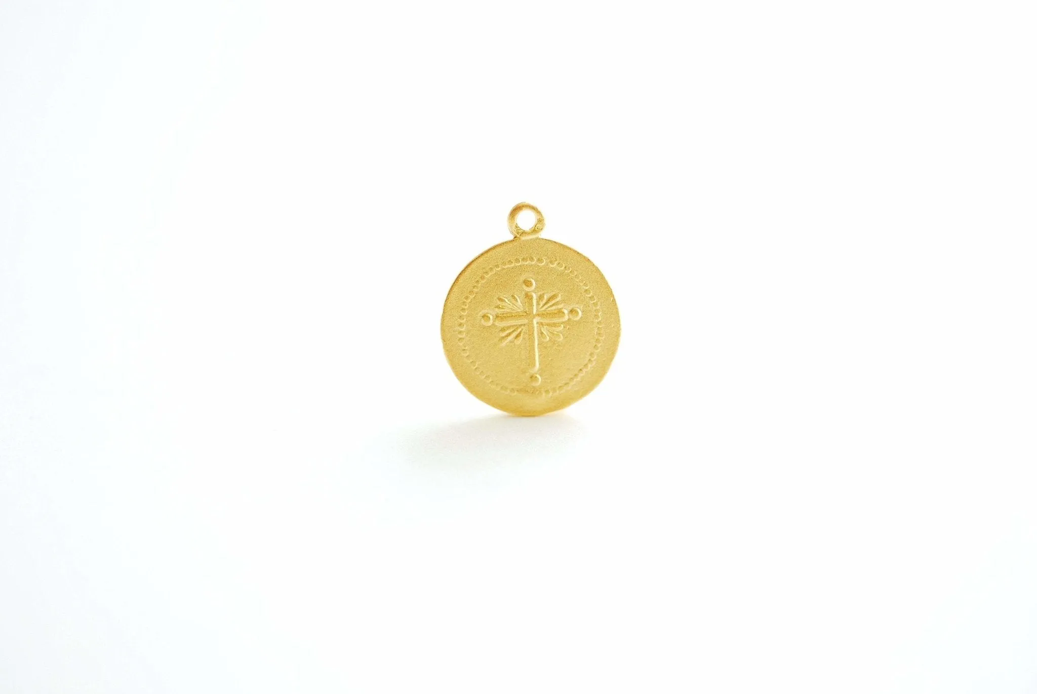 Wholesale Round Cross Pendent- Vermeil Gold 18k Gold plated over 925 Sterling Silver, Religious Symbol, 18mm Disc, Christian Catholic Cross, 476